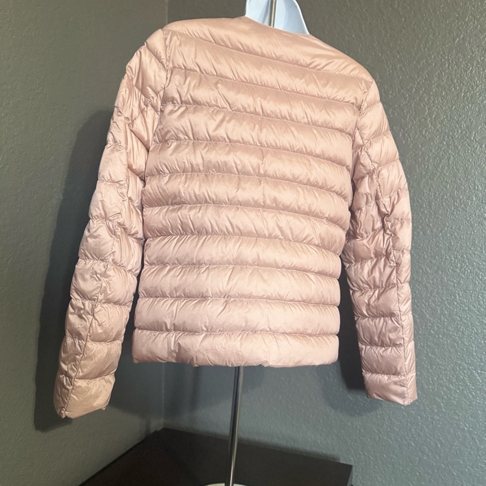 Uniqlo Women's Light Pink blush color Puffer Jacket - Picture 4 of 7